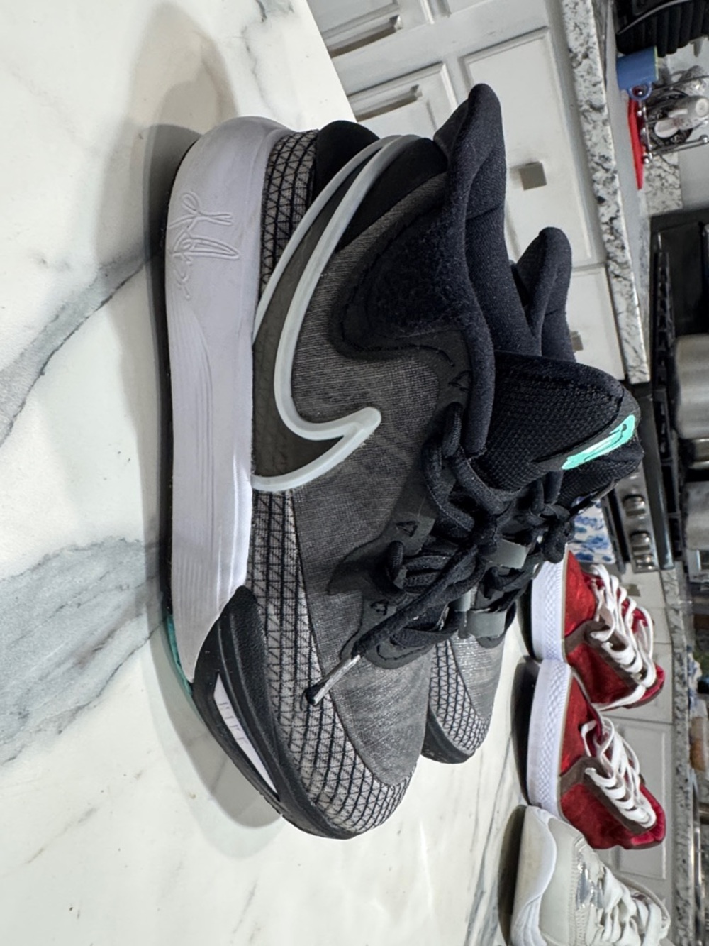 Nike Kyrie Flytrap 6 Basketball Shoes Kids 4.5Y Black Grey Good Low Top Sneaker